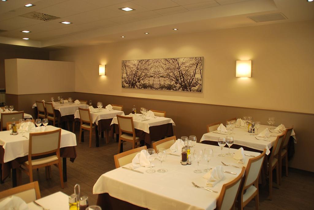 Aparthotel Meseguer Alcañiz Extérieur photo